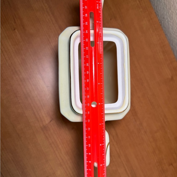 Vintage Hall Superior Kitchenware Jewel Tea
Autumn Leaf Newport Teapot - Picture 10 of 10